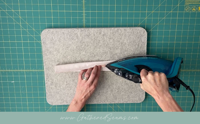 bow napkin ring step 2