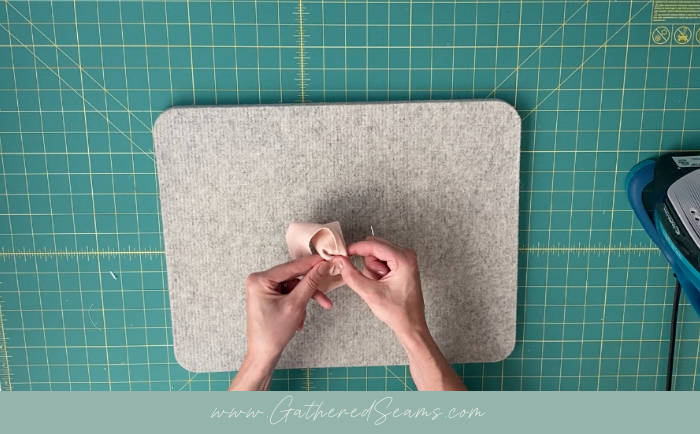 bow napkin ring step 6a