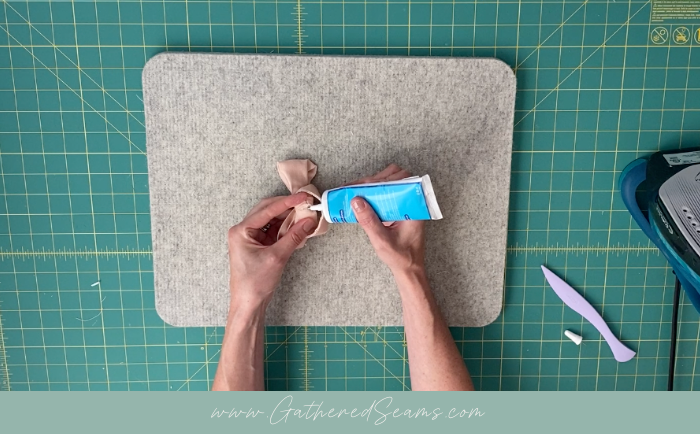 bow napkin ring step 8c