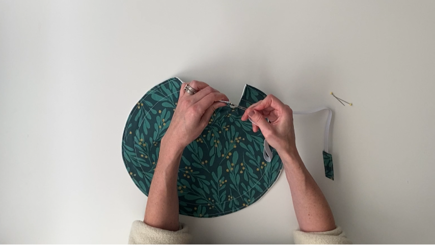 feed elastic through