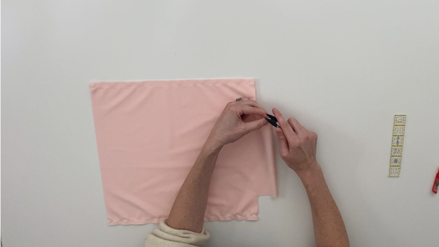 Mark center of lining