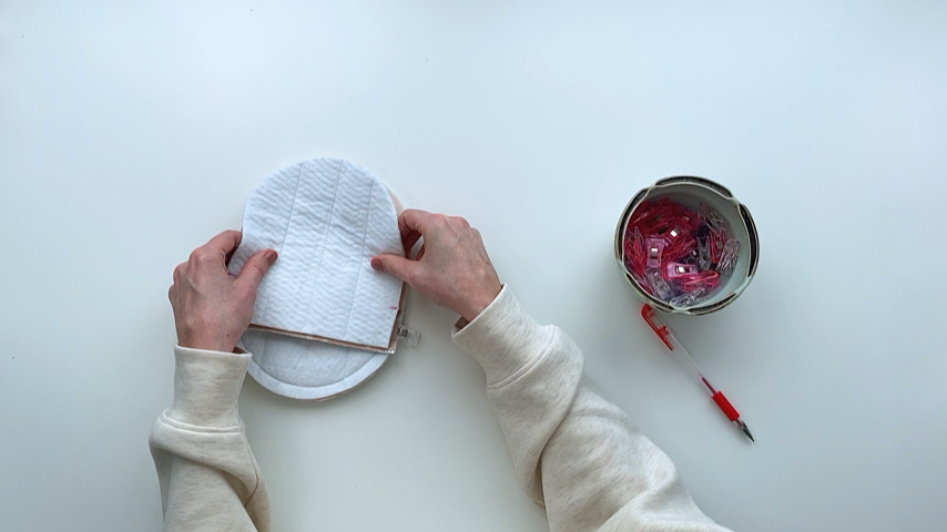 placing finger piece to middle